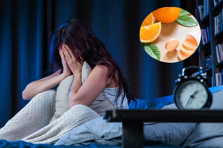 Uống nước cam buổi tối có thể gây mất ngủ