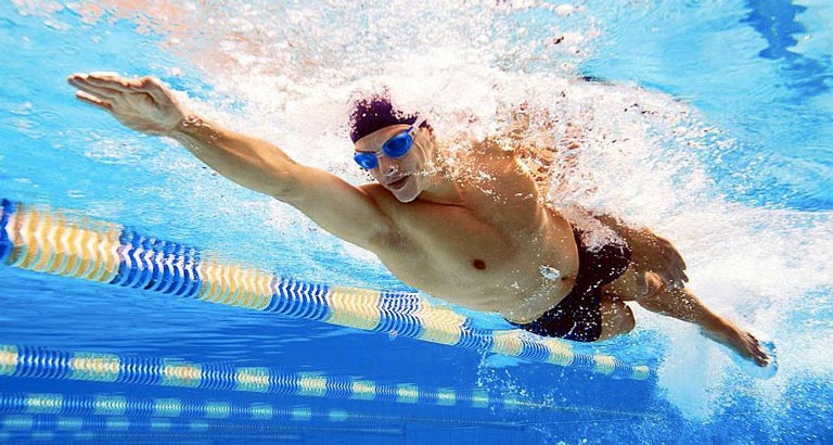 Thường xuyên bơi lội giúp tăng cường sinh lực nam giới