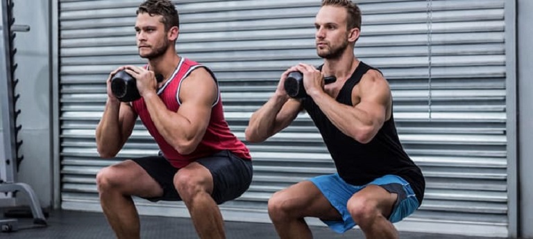 Tập squat đều đặn có tác dụng làm tăng ham muốn tình dục cho nam giới