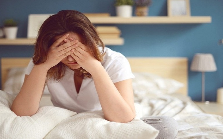 Nữ giới dễ bị stress và áp lực khi bị yếu sinh lý