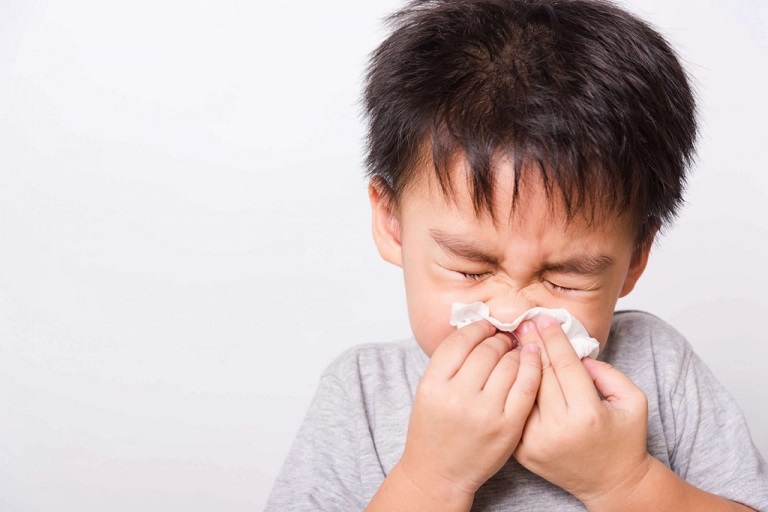 Cảm lạnh cảm cúm là nguyên nhân hàng đầu khiến trẻ bị sổ mũi